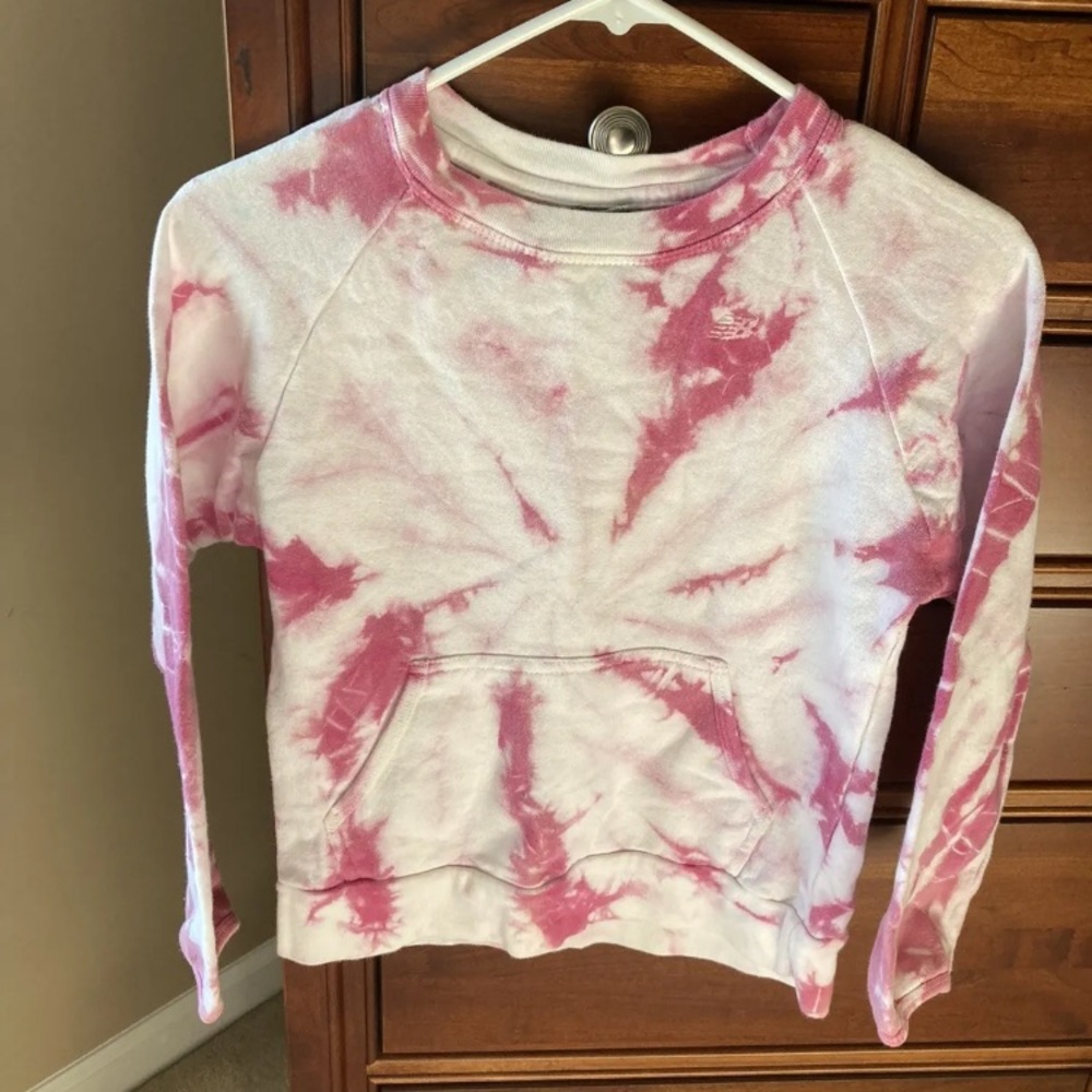 New Balance girls crewneck sweatshirt, size 10-12, pink and white, front pocket